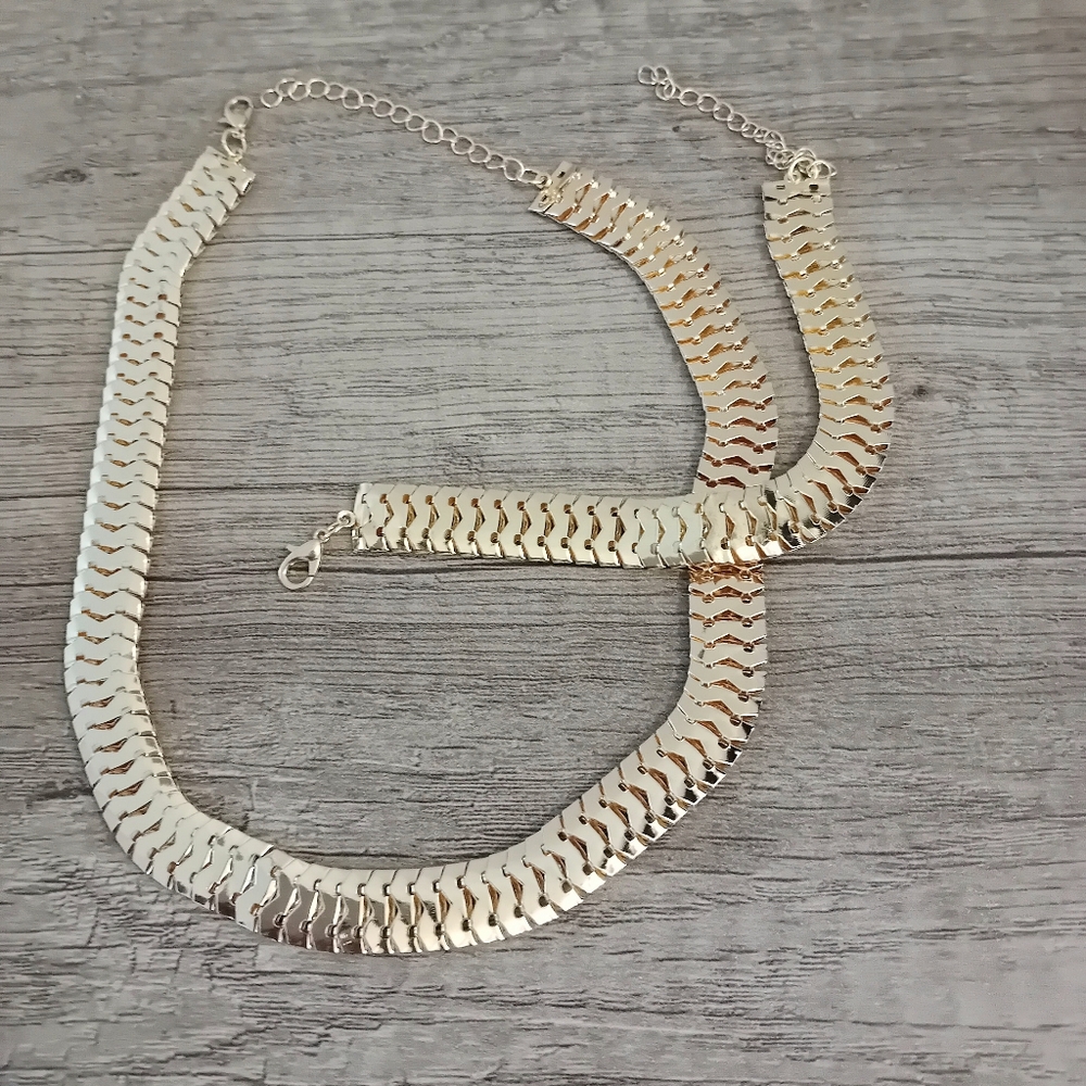 Gold Color : Light weight & Fashionable Necklace Jewelry sets